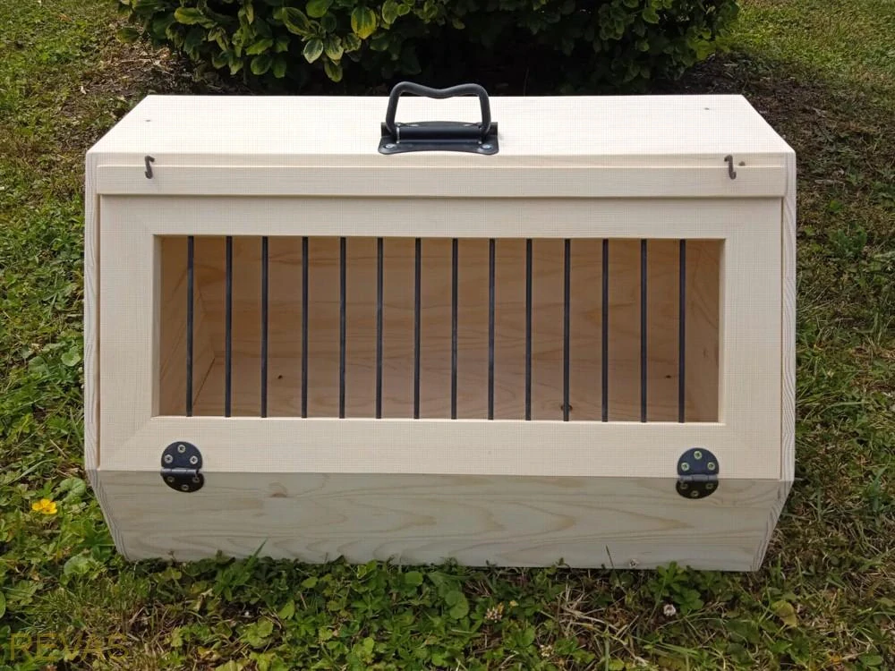 Dřevěná přepravka, přenoska pro králíky