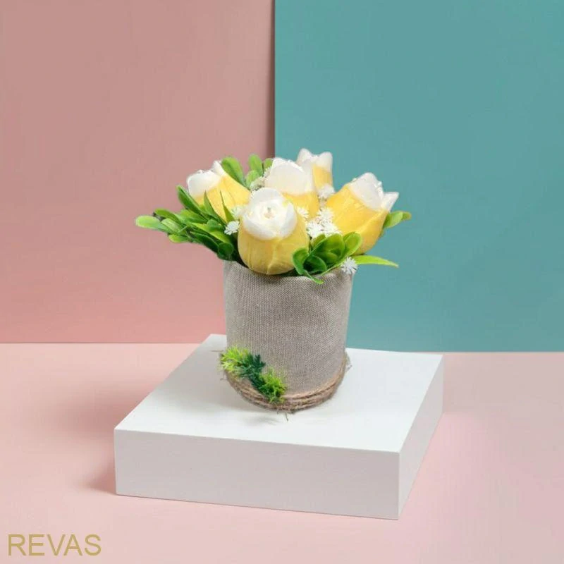 Dárková kytice tulipánů z palmového vosku – ručně vyráběné svíčky