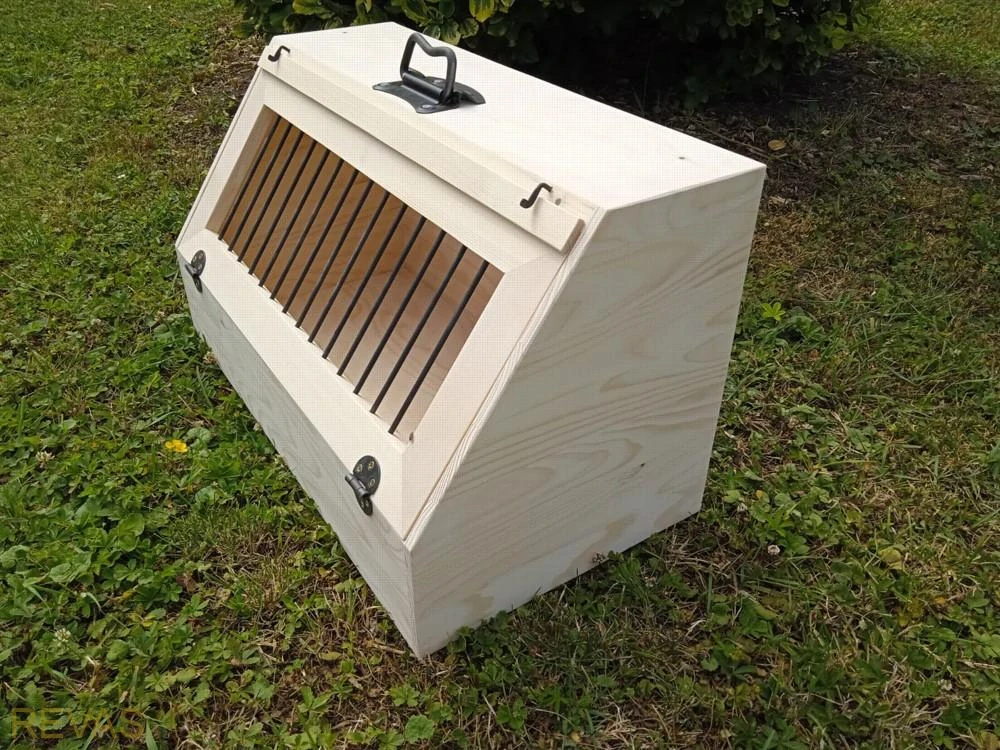 Dřevěná přepravka, přenoska pro králíky