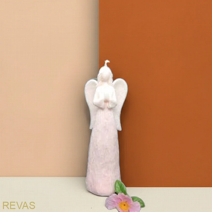 Svíčka Andělka barevná – výška 19 cm