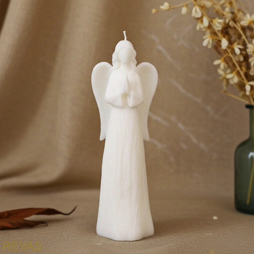 Svíčka andělka bílá, výška 19 cm