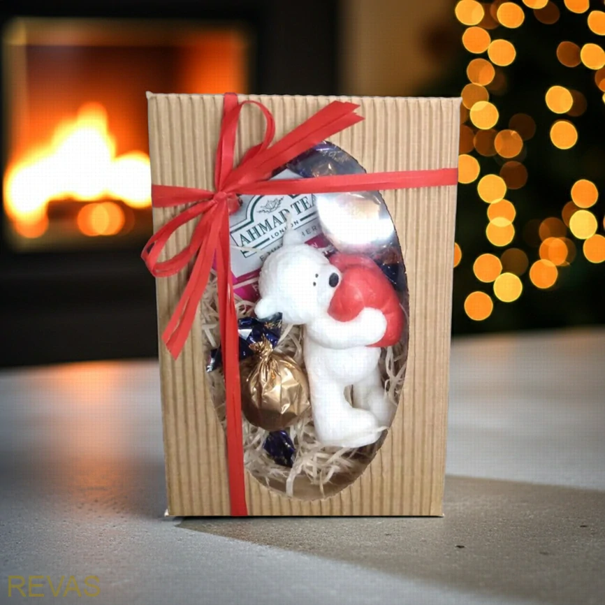 Dárková kazeta - svíčka medvídek ručně vyrobená z palmového vosku