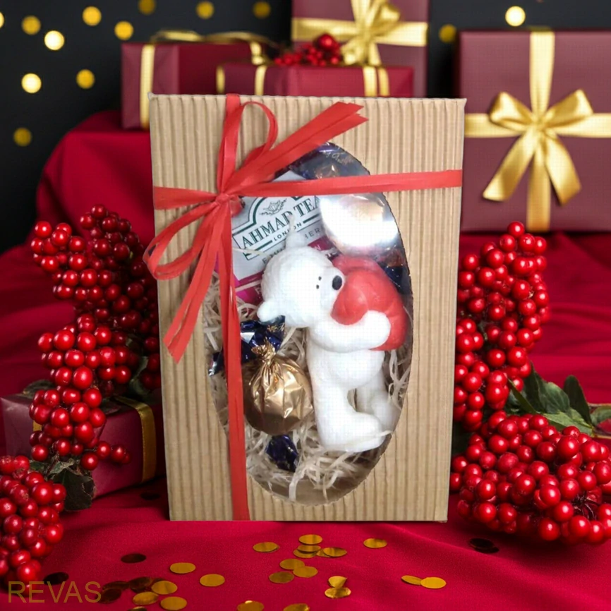 Dárková kazeta - svíčka medvídek ručně vyrobená z palmového vosku