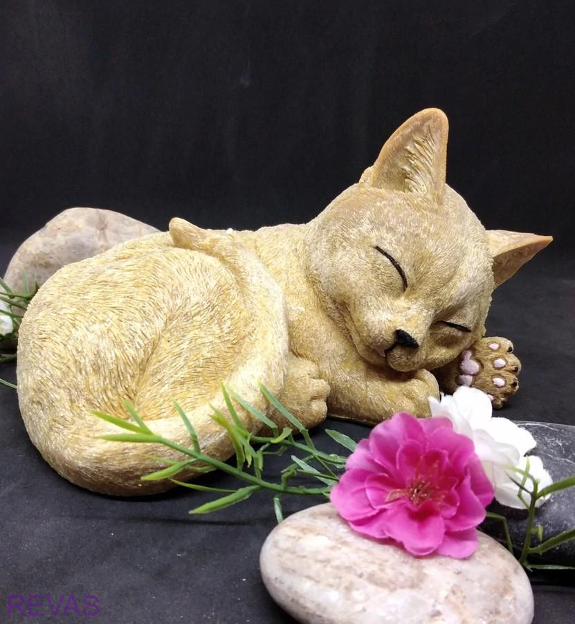 Svíčka KOČIČKA spící palmový vosk