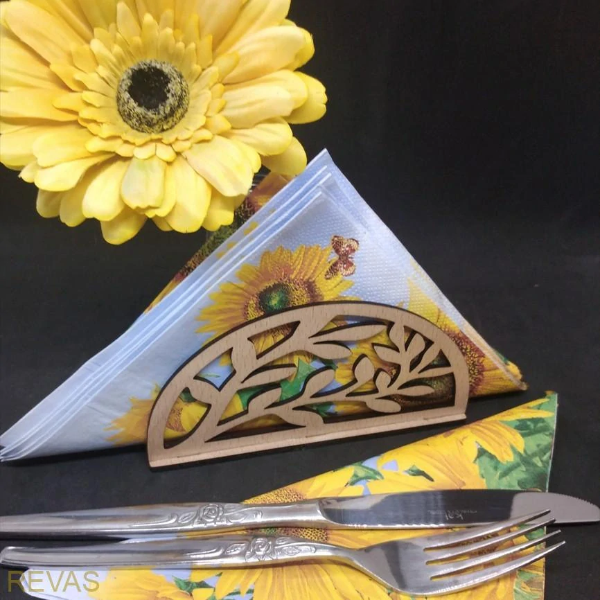 Gravírovaný dřevěný stojánek na ubrousky a dopisy – buková překližka 3 mm, ruční výroba