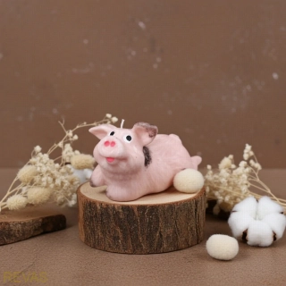 Svíčka prasátko pro štěstí 12 x 6 x 6 cm