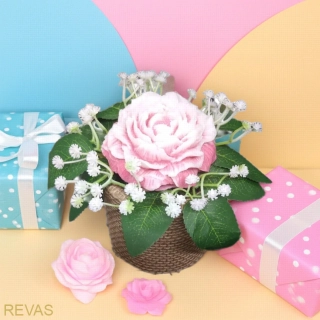 Dárková kytice ze svíček - Pivoňka