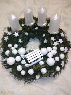 Adventní věnec bílý