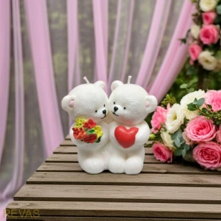 Svíčka zamilovaní medvídci, výška 8 cm